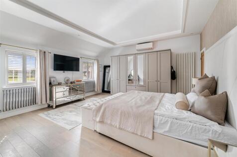 Principle Bedroom
