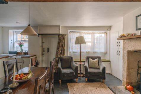245106 - 18Newtown_BradfordOnAvon_HighRes-05.jpg