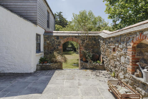 156693 - CHYMDER FARMHOUSE, HELSTON-44.jpg