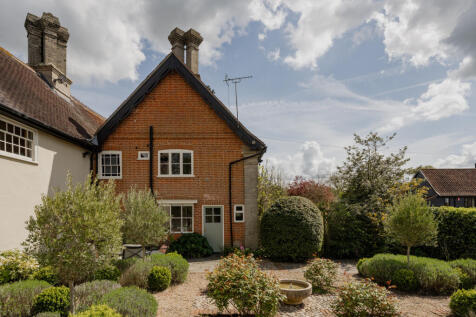 278882 - Waltham Hall, Stowmarket-18.jpg