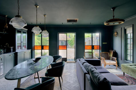 220553 - New Place Manor, Pulborough, RH20 64.jpg