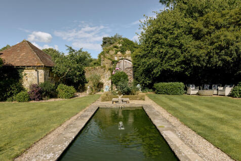 220496 - New Place Manor, Pulborough, RH20 07.jpg