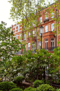 279003 - BramhamGardens_KElliott_044.jpg