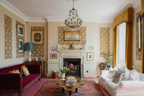 283225 - All Saints House, High Street, Stoke F...