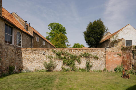 283265 - All Saints House, High Street, Stoke F...