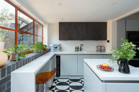 282884 - BRIDGE-STREET-OXFORD-013.jpg