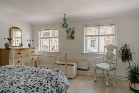 280549 - Upper Street_High Res-51.jpg