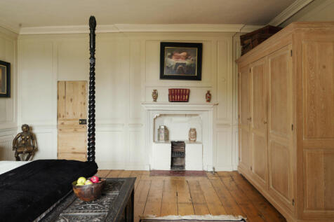 286421 - CLOCK-HOUSE-CM6-061.jpg