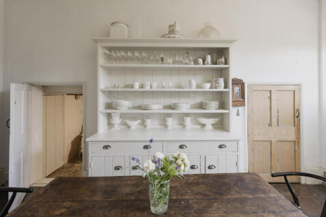 299193 - 8-Laburnhum House, Downham Market-8.jpg