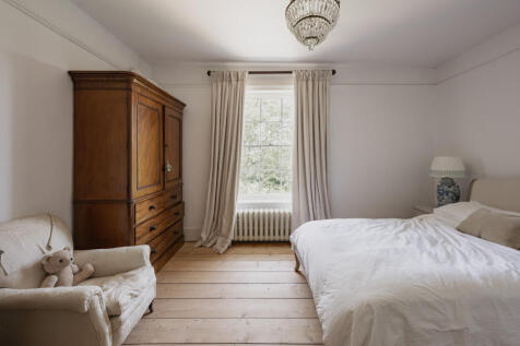 299185 - 16-Laburnhum House, Downham Market-16.jpg