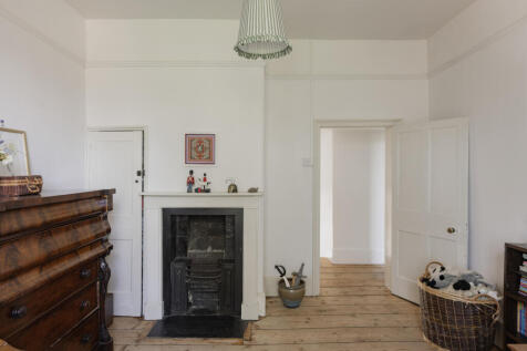 299190 - 11-Laburnhum House, Downham Market-11.jpg