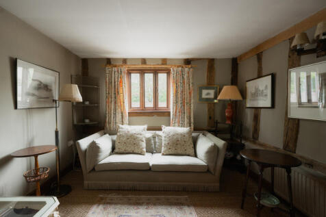 305750 - Old Guildhall, Monks Eleigh-1.jpg
