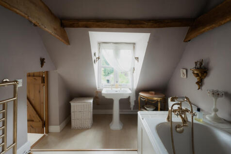 305771 - Old Guildhall, Monks Eleigh-22.jpg