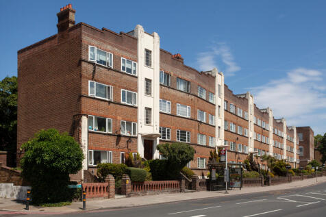 297983 - LeeHighRoad_KElliott_004.jpg