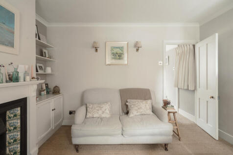 308310 - HIGH-STREET-KIMPTON-19.jpg