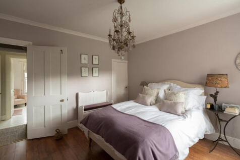 308330 - HIGH-STREET-KIMPTON-39.jpg