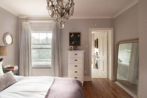 308333 - HIGH-STREET-KIMPTON-42.jpg