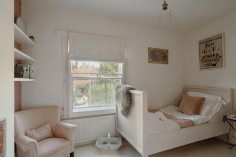 308337 - HIGH-STREET-KIMPTON-46.jpg