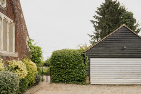 290207 - The Old School, White Colne-48.jpg