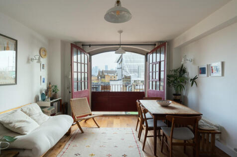 241537 - DUNDEE-WHARF-02.jpg