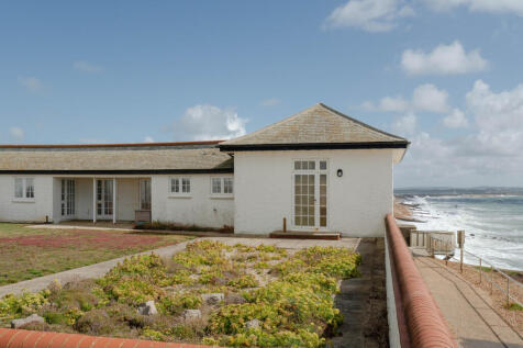 310421 - The White House, Westover Road SO41 - ...