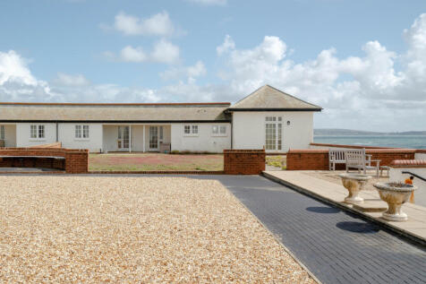 310423 - The White House, Westover Road SO41 - ...