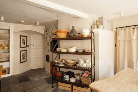 314133 - a0OP6000003OaT9MAK_N24.jpg