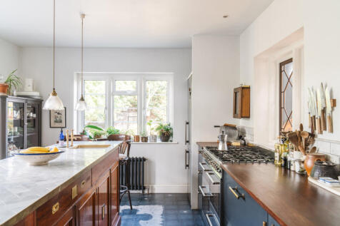 310978 - 84CranmoreLane_HighRes-53.jpg