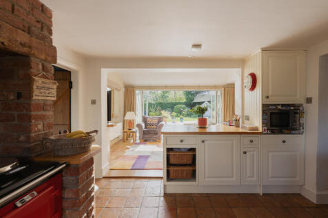 313795 - Bull Hill Cottage, Hawstead-45.jpg