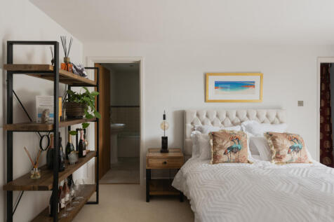313867 - Bull Hill Cottage, Hawstead-4.jpg