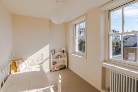 314188 - 24 Surrey Square-24.jpeg