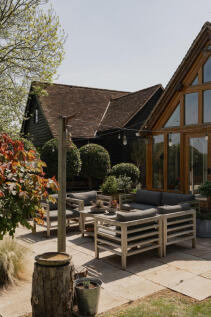 280890 - Nine Elms, Ringshall (exteriors)-8-2.jpg