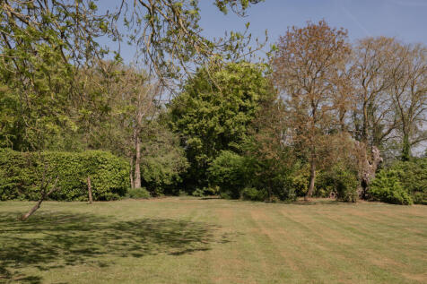 280884 - Nine Elms, Ringshall (exteriors)-7-2.jpg