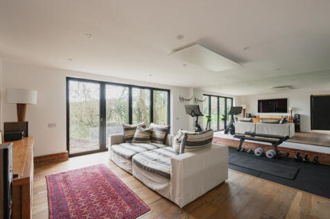 262800 - Nine Elms Farmhouse, Ringshall-38.jpg