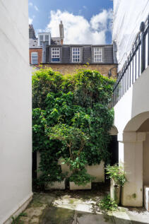 288643 - OldGloucesterStreetLondon-JSouteyrat-2...