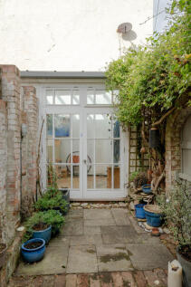 311118 - Croft Road, Hastings TN34 - high res-0...