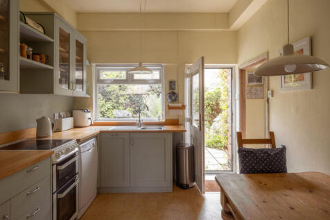 319556 - 4FrisbyLane_HighRes-9.jpg