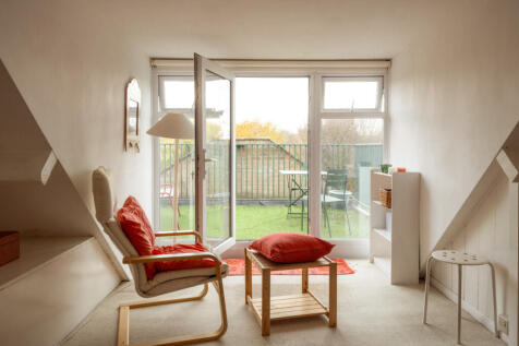 319587 - 4FrisbyLane_HighRes-40.jpg