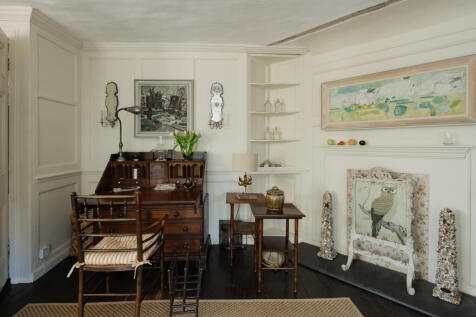 321174 - Swan House, Mistley-7.jpg