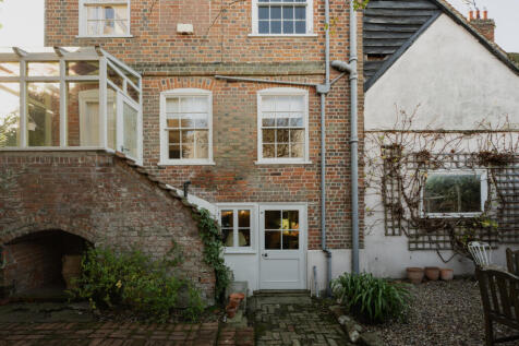 321156 - Swan House, Mistley-21.jpg