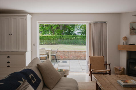 287972 - Coach House, Manor Farm, Brancaster-66...