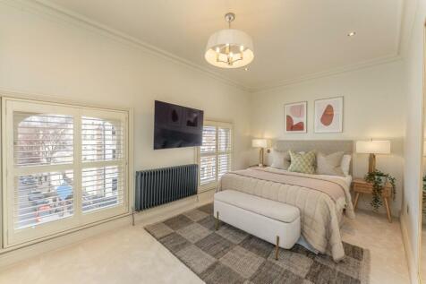 Principal bedroom - Regents Park Road .jpg