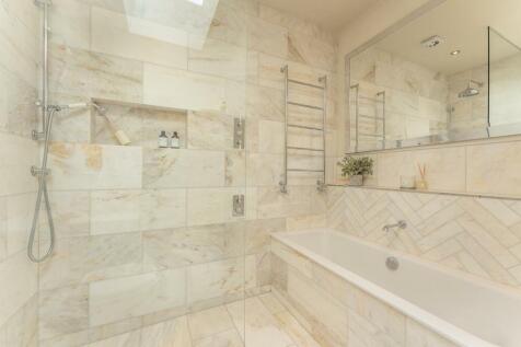 Bathroom - Regents Park Road .jpg