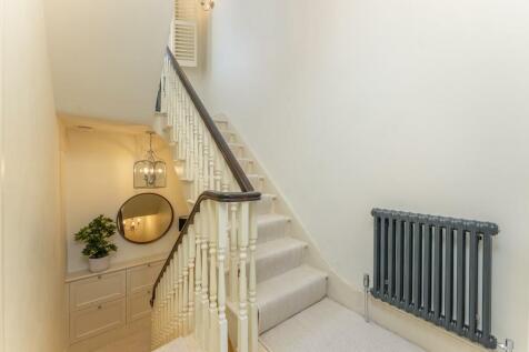 Hallway - Regents Park Road .jpg