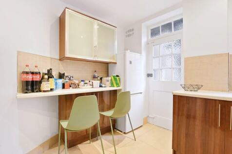 Kitchen 1 - Florence Court.JPG