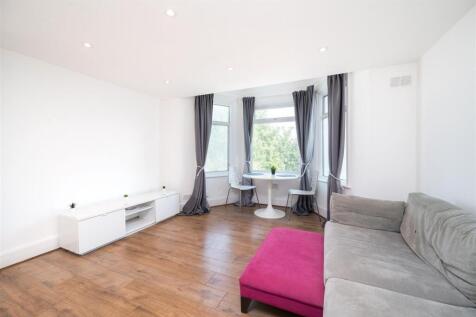 Chatsworth Road reception room 2.jpeg