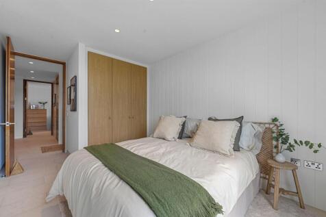 OL-LAT-Flat5LatitudeHouse-10.JPG