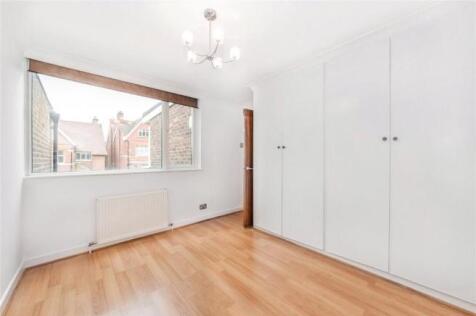Principal bedroom - LG.jpg