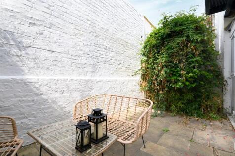 Patio-garden - St Mary&#39;s Terrace.jpeg
