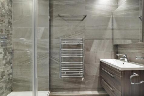 10_Ensuite 3-0.jpg